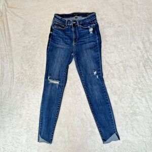 Judy Blue Jeans Women's Size 5/27 Skinny Fit Distressed Cut Hem Stretch